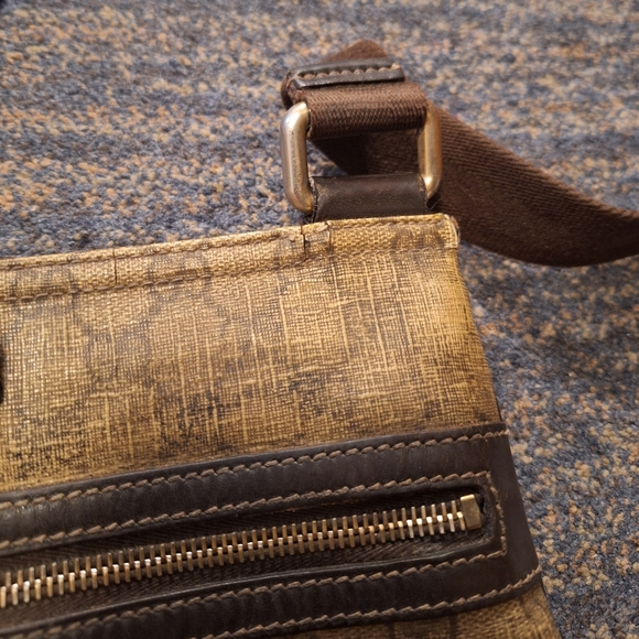 Vintage Gucci Monogram Coated Canvas Project Bag - Picture 11 of 16